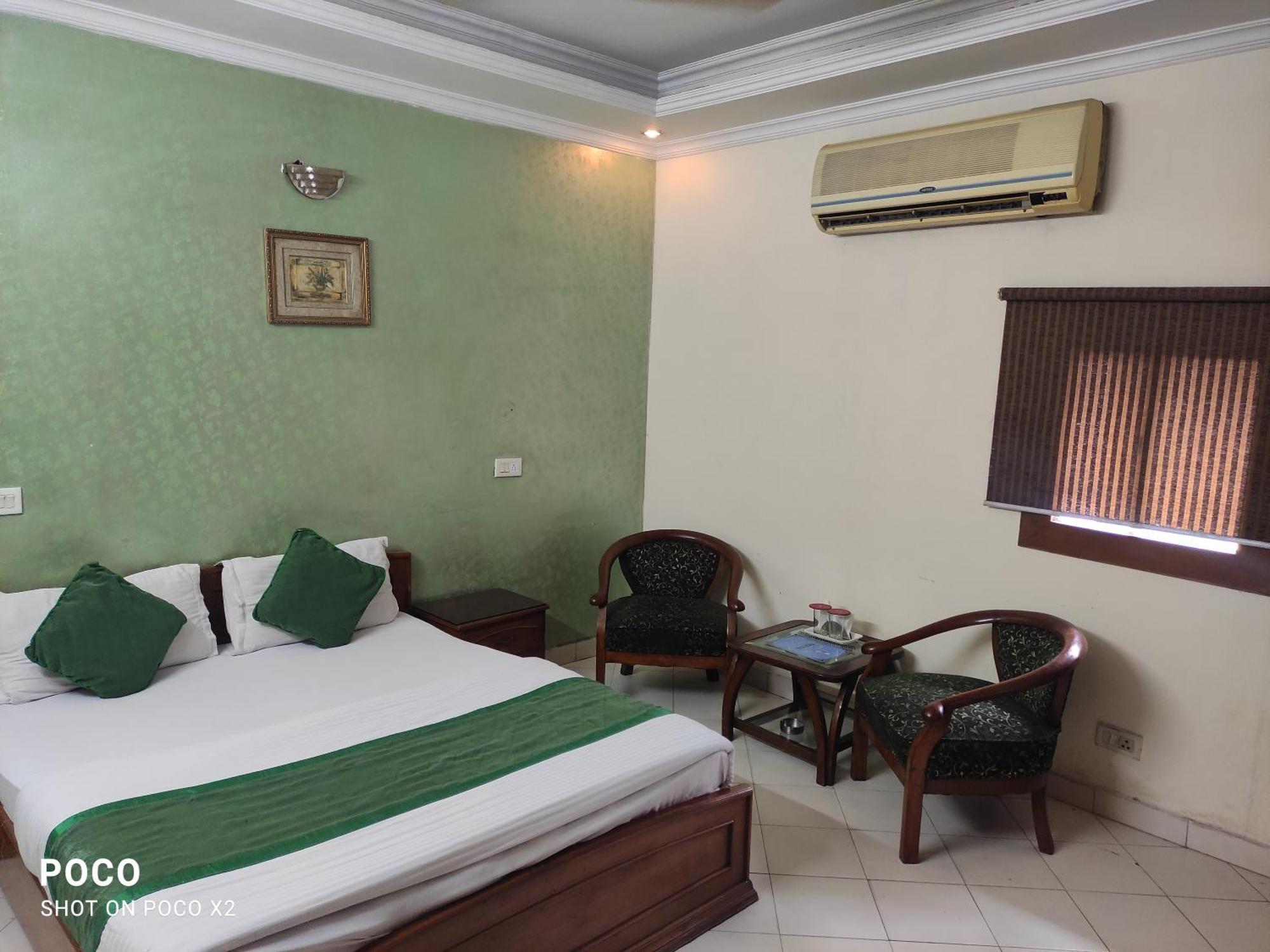 Hotel Paradise Chandigarh Room photo